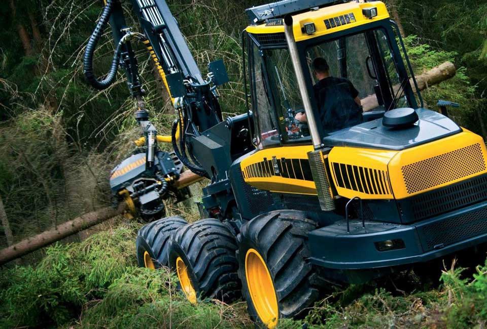 Agripneus Service - riparazione, vendita, montaggio e assistenza per gli pneumatici agricoli in Vigevano e in tutta la provincia di Pavia-Pneumatici Forestali